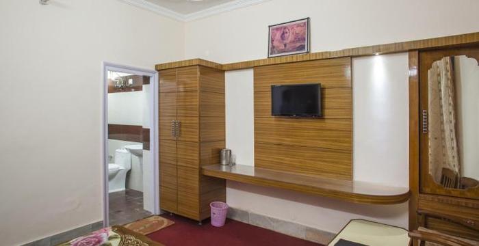 Hotel Monal